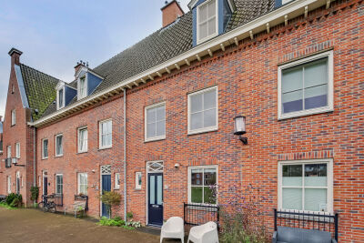 Tussenwoning te koop: Frederik Hendrik wal 63, Geertruidenberg-Kom Geertruidenberg